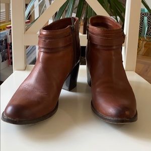 Frye boots brown leather size 9.5
